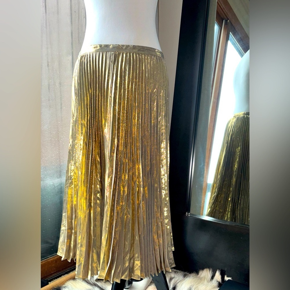 Golden Hour Elegance ✨ | Anne Klein Pleated Midi Skirt